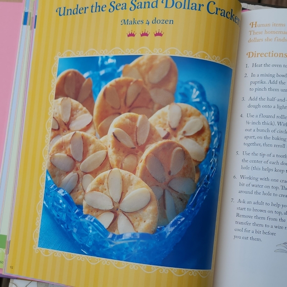 π 3 for $15 Deal! πThe Disney Princess Cookbook - Picture 6 of 8